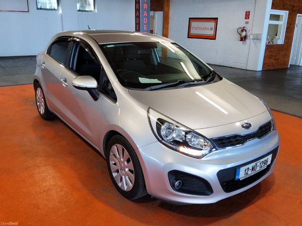 Kia Rio Hatchback, Diesel, 2012, Silver