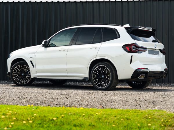 BMW X3 SUV, Petrol Plug-in Hybrid, 2022, White