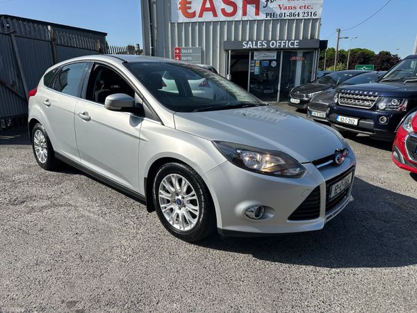 Ford Focus Hatchback, Diesel, 2012, Silver