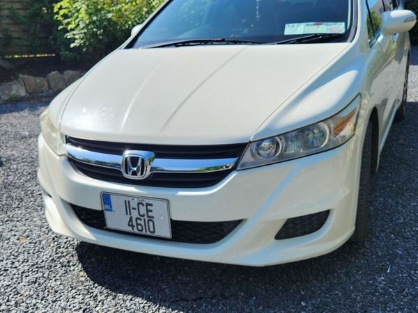 Honda Stream MPV, Petrol, 2011, White