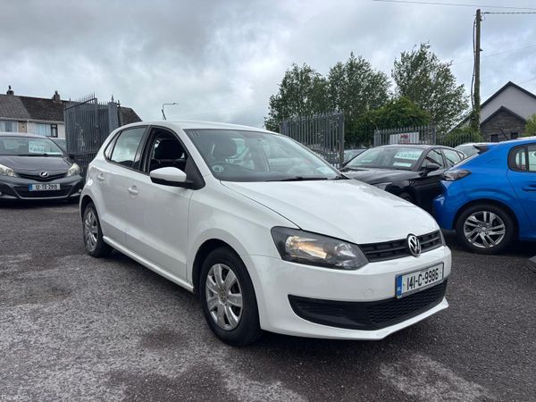 Volkswagen Polo Hatchback, Petrol, 2014, White