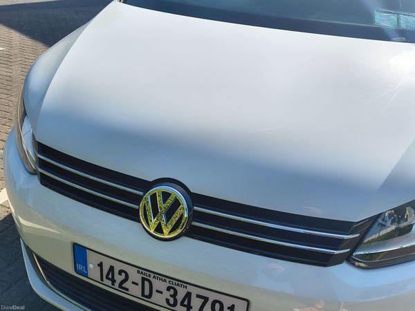 Volkswagen Touran MPV, Petrol, 2014, White