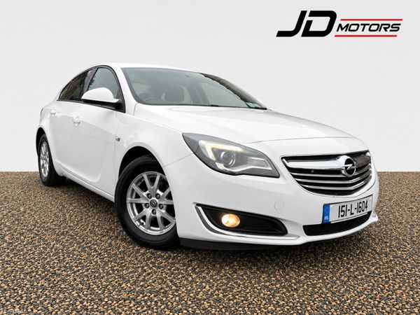 Opel Insignia Saloon, Diesel, 2015, White