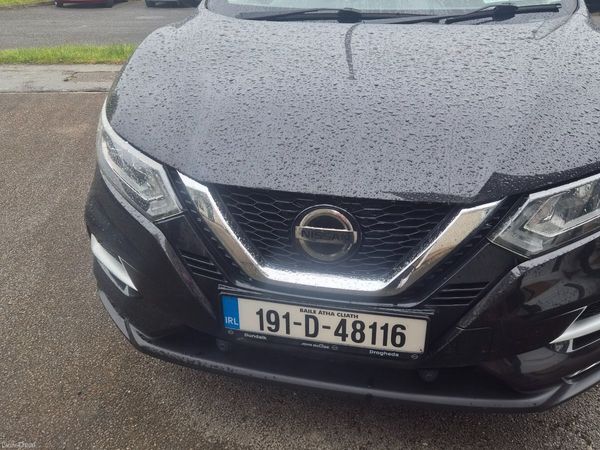 Nissan Qashqai Hatchback, Diesel, 2019, Black