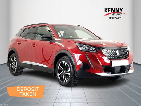 Peugeot 2008 MPV, Petrol, 2023, Red