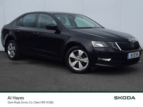 Skoda Octavia Saloon, Diesel, 2019, Black