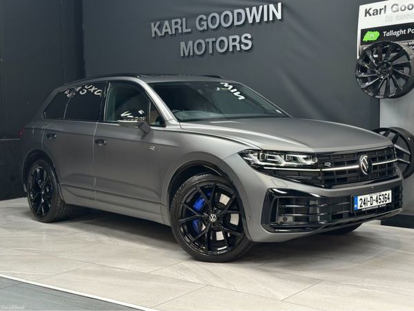Volkswagen Touareg SUV, Petrol Plug-in Hybrid, 2024, Grey