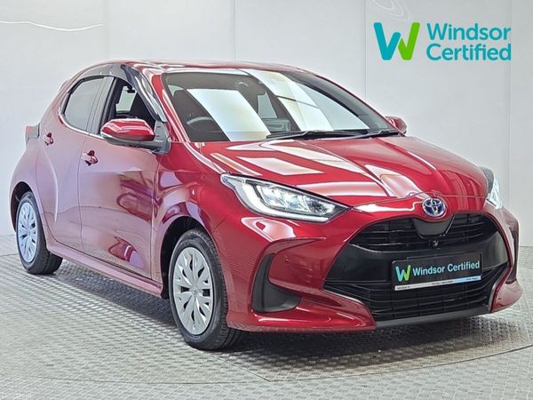 Toyota Yaris Hatchback, Petrol Hybrid, 2020, Red