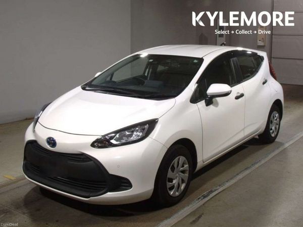 Toyota Aqua Hatchback, Petrol Hybrid, 2022, White