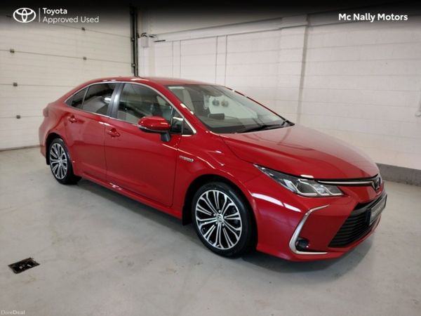 Toyota Corolla Saloon, Petrol Hybrid, 2021, Red