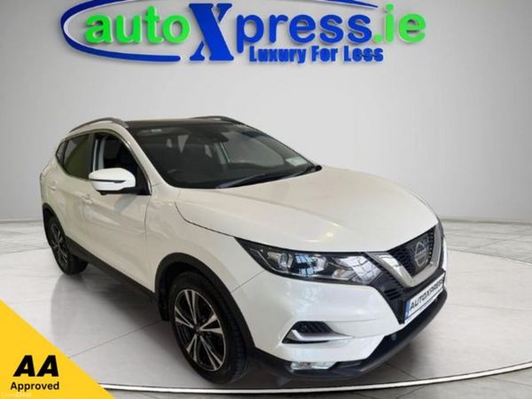 Nissan Qashqai MPV, Petrol, 2018, White