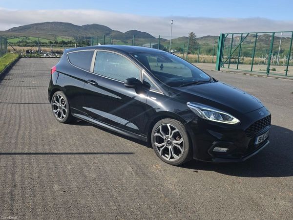 Ford Fiesta Hatchback, Petrol, 2019, Black