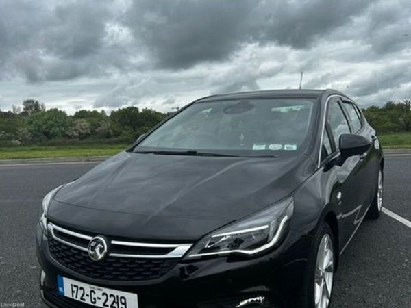 Vauxhall Astra Hatchback, Petrol, 2017, Black