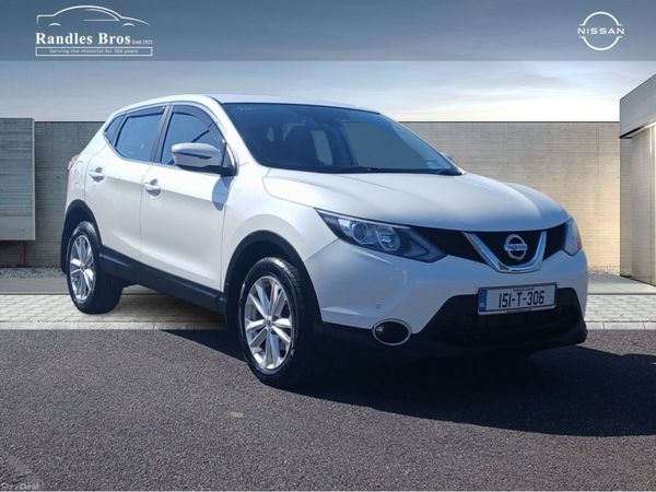 Nissan Qashqai Hatchback, Diesel, 2015, White