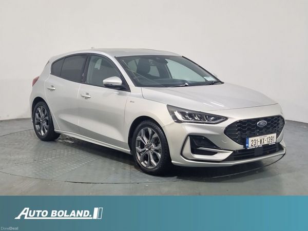 Ford Focus Hatchback, Petrol, 2023, Grey
