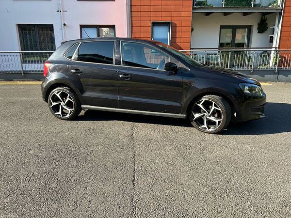 Volkswagen Polo Hatchback, Diesel, 2010, Black