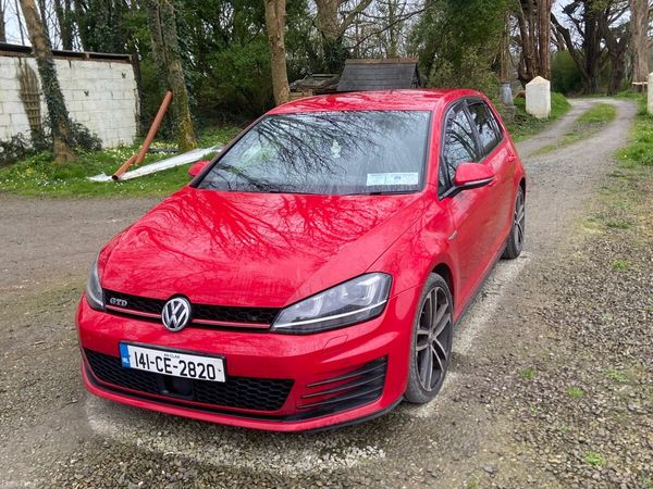 Volkswagen Golf Hatchback, Diesel, 2014, Red
