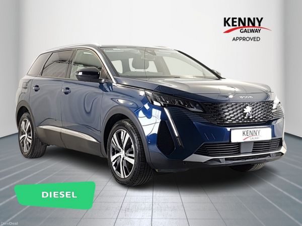 Peugeot 5008 MPV, Diesel, 2022, Blue