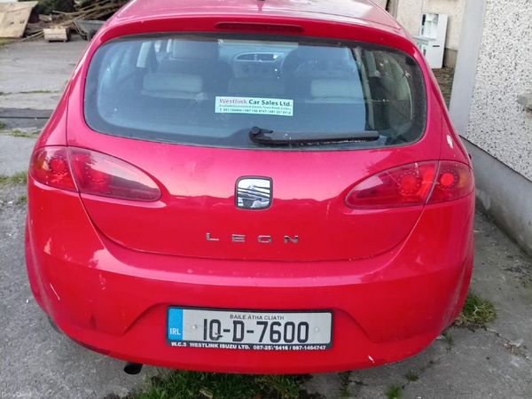 SEAT Leon Hatchback, Diesel, 2010, Red