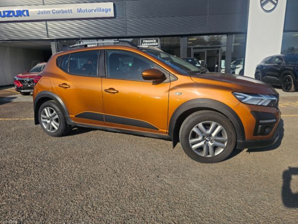 Dacia Sandero Stepway Hatchback, Gas, 2021, Orange