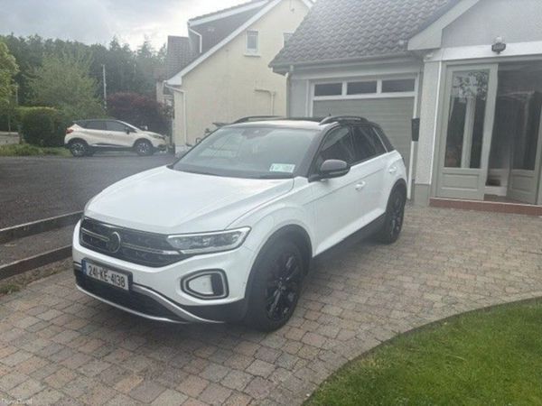 Volkswagen T-Roc SUV, Petrol, 2024, White