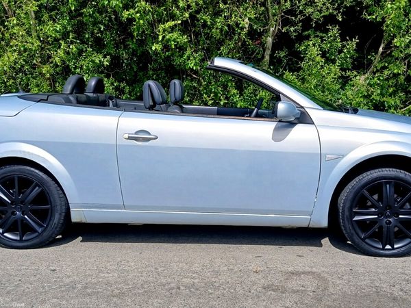 Renault Megane Convertible, Petrol, 2005, Silver