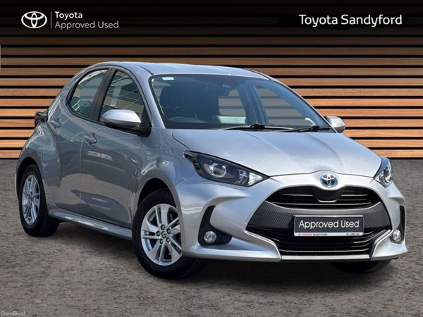 Toyota Yaris Hatchback, Petrol Hybrid, 2022, Grey
