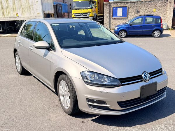 Volkswagen Golf Hatchback, Petrol, 2015, Silver