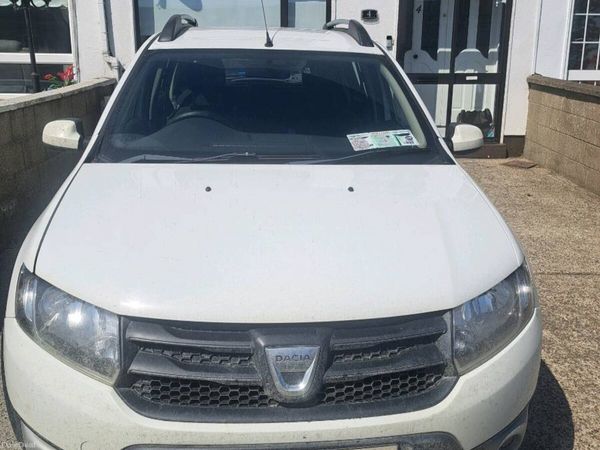 Dacia Sandero Stepway Hatchback, Diesel, 2015, White