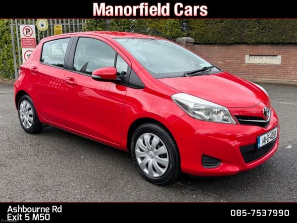 Toyota Yaris Hatchback, Petrol, 2014, Red