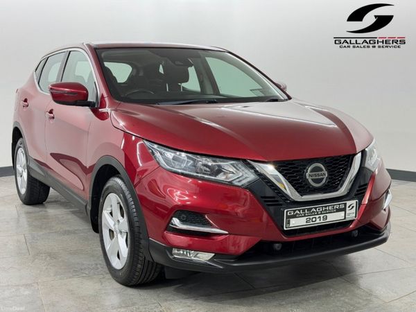 Nissan Qashqai SUV, Diesel, 2019, Red