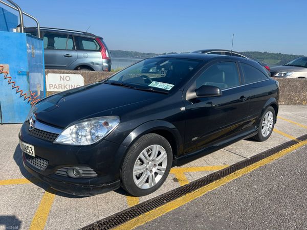 Opel Astra Hatchback, Petrol, 2008, Black