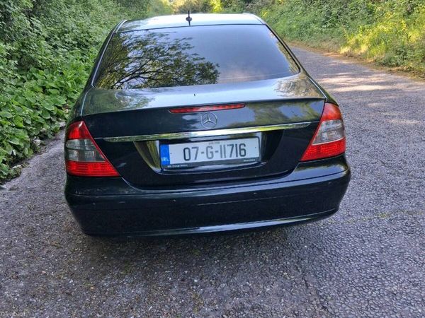 Mercedes-Benz E-Class Saloon, Diesel, 2007, Black