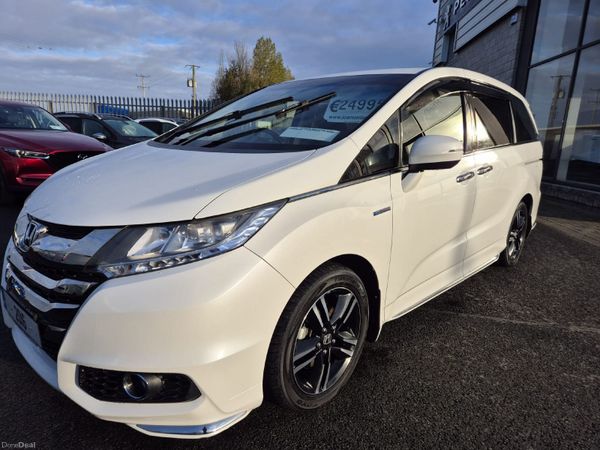 Honda Odyssey MPV, Petrol Hybrid, 2016, White