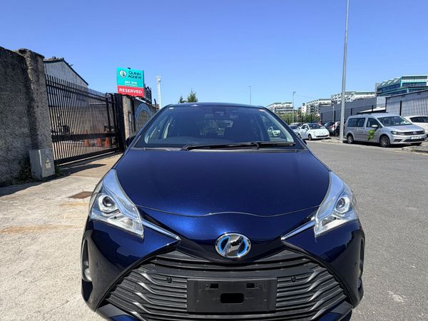 Toyota Vitz Hatchback, Petrol Hybrid, 2019, Blue
