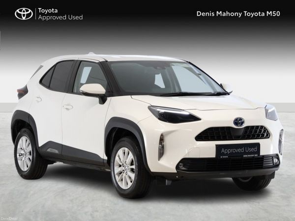 Toyota Yaris Cross SUV, Petrol Hybrid, 2022, White