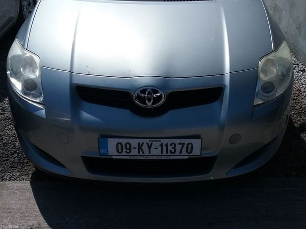 Toyota Auris Hatchback, Petrol, 2009, Silver