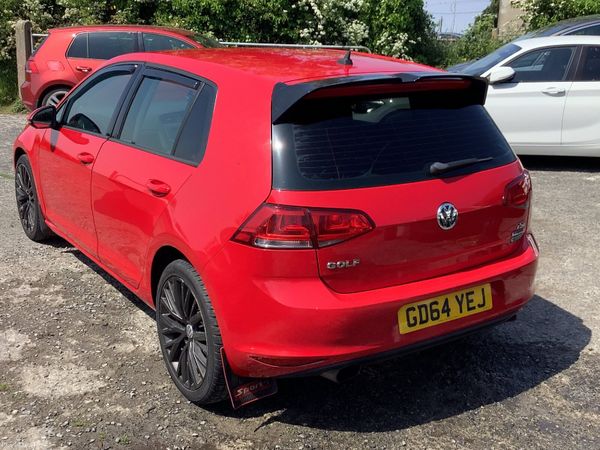 Volkswagen Golf Hatchback, Petrol, 2015, Red
