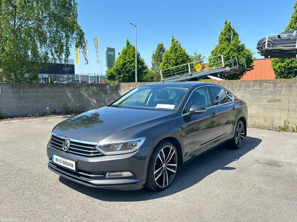 Volkswagen Passat Saloon, Diesel, 2019, Grey
