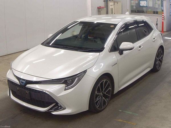 Toyota Corolla Hatchback, Petrol, 2019, White
