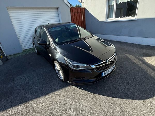 Vauxhall Astra Hatchback, Diesel, 2017, Black