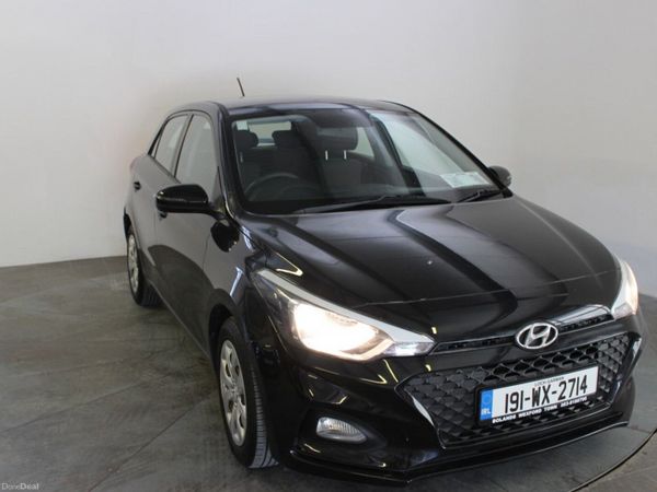Hyundai i20 Hatchback, Petrol, 2019, Black