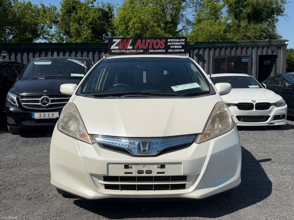 Honda Fit Hatchback, Petrol Hybrid, 2011, White