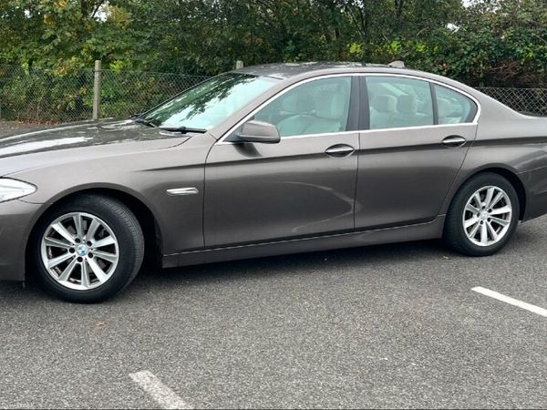 BMW 5-Series Saloon, Diesel, 2011, Brown