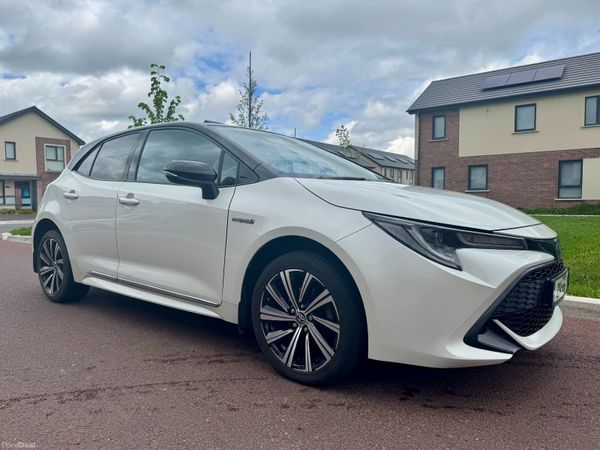 Toyota Corolla Hatchback, Petrol Hybrid, 2021, White