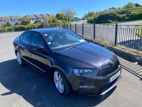 Skoda Octavia Saloon, Diesel, 2014, Black