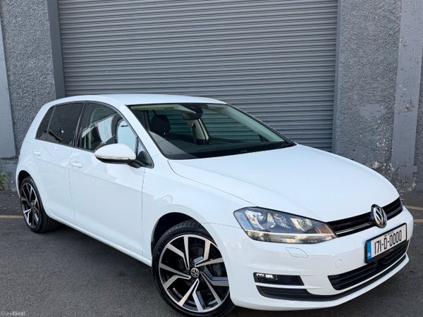 Volkswagen Golf Hatchback, Petrol, 2017, White