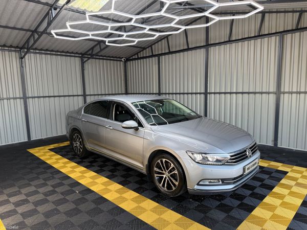 Volkswagen Passat Saloon, Diesel, 2019, Grey