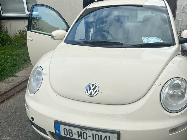 Volkswagen Beetle Hatchback, Diesel, 2008, Beige