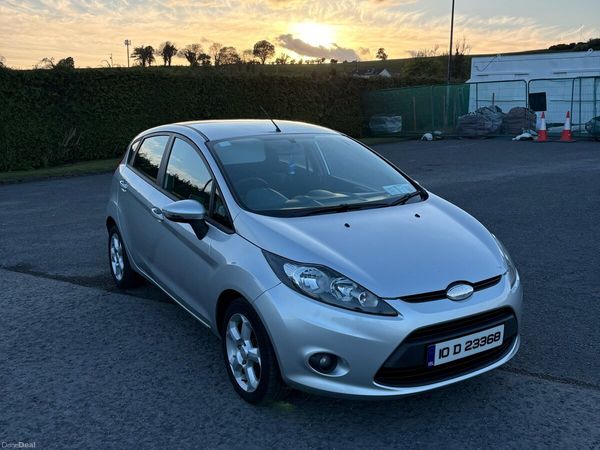Ford Fiesta Hatchback, Petrol, 2010, Silver